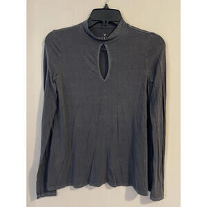 American Eagle Womens XS Gray Long Sleeved Soft Sexy Shirt! A1664